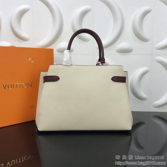 路易威登LV女包 頂級原單 M53647 白色 LOCKME DAY手袋 粒面小牛皮 LV女手提包 可肩背斜跨  ydh2707